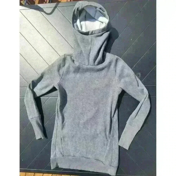 Fabletics Funnel Neck Tunic Hoodie Sweatshirt Small Thumbholes Grey Kangaroo - Picture 2 of 7
